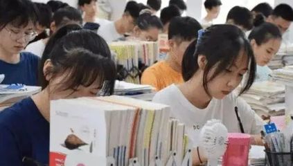 安徽4所大學(xué)害人不淺,文憑如同一張廢紙,考生報考時擦亮雙眼