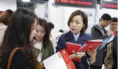 考上了讀不起,拿到學歷又不值錢,民辦學子哭訴:真是進退兩難!