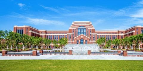 建橋教育將赴港IPO 上海最大的民辦大學卻是貧困生?